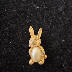 Vintage Jelly Belly Rabbit Brooch 