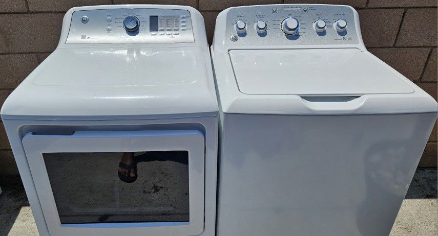 Washer only 2 years old FREE delivery / FREE install