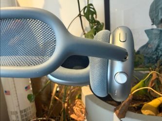 Title
Apple AirPods Max 2 [Color] – Like New, H2 Chip, USB-C