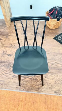 Table chairs, metal good condition