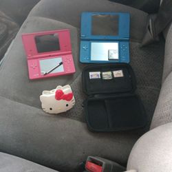 Nintendo DS Pink And Nintendo DS XL Blue