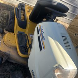Cub Cadet LT 1050 Riding Mower / Read Below ⬇️