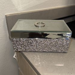 Decorative Box/Jewelry Box