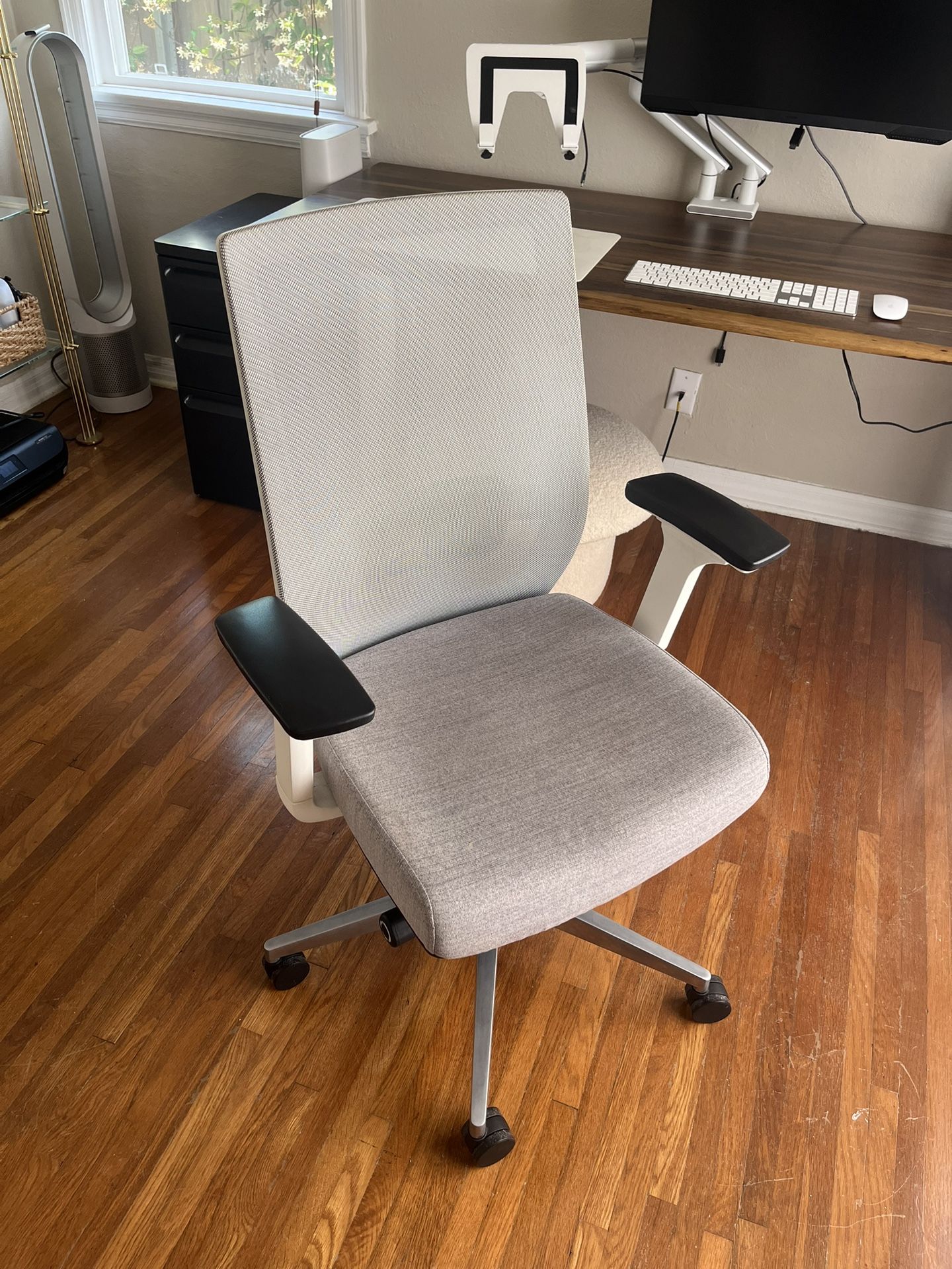 White Ergonomic Desk Chair