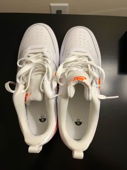 Kids size 7y Nikes