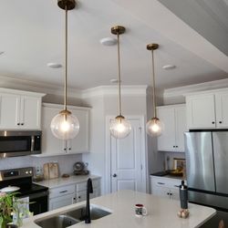 Pendant Lights (3)