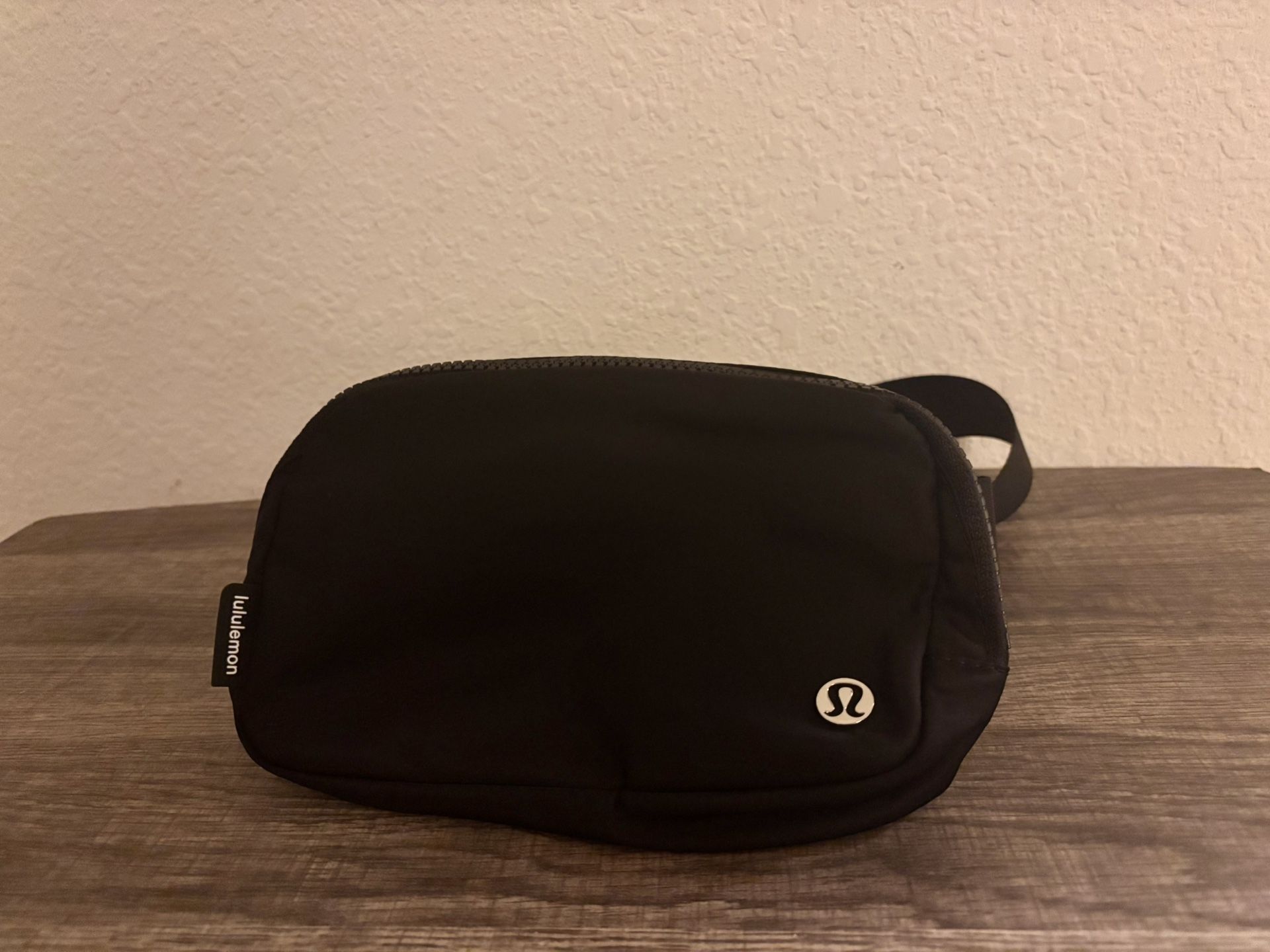 Lululemon Belt Bag (Black) – Must-Have Everyday Bag