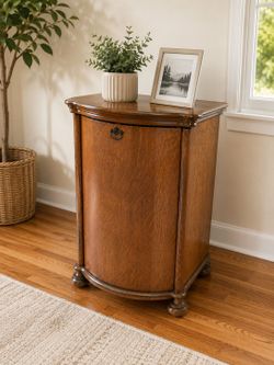 Vintage Solid Oak Accent Cabinet / End Table – Curved Door