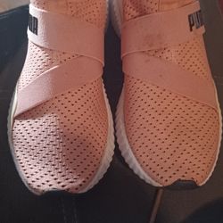 Puma Defy Mid Core Womans Sz9
