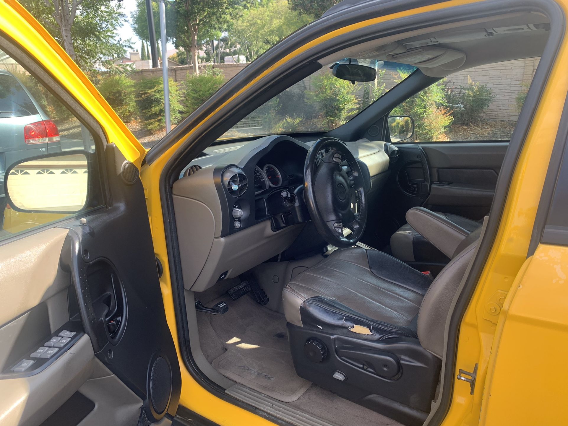 2002 Pontiac Aztek