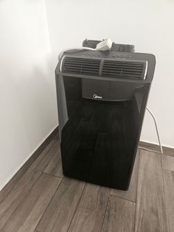 Midea Duo 12,000 BTU Smart Portable AC — Excellent working condition