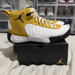 Sz 10 Jordan Yellow $50 FIRM NO TRADES