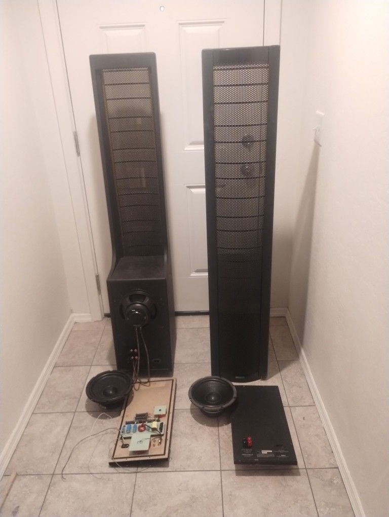 Martin Logan Aerius Electrostatic Hybrid Speakers