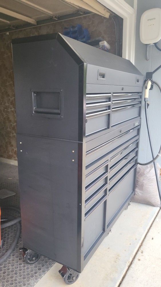 Husky Large Tool Chest With Electrical Outlets USB