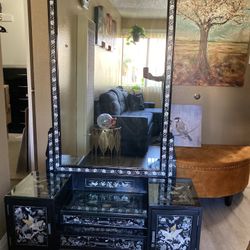 Mother Of Pearl Black Lacquer Antique 