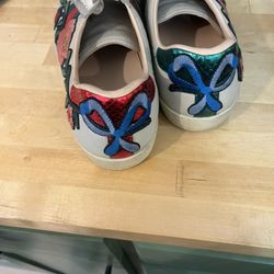 Gucci shoes Size 9