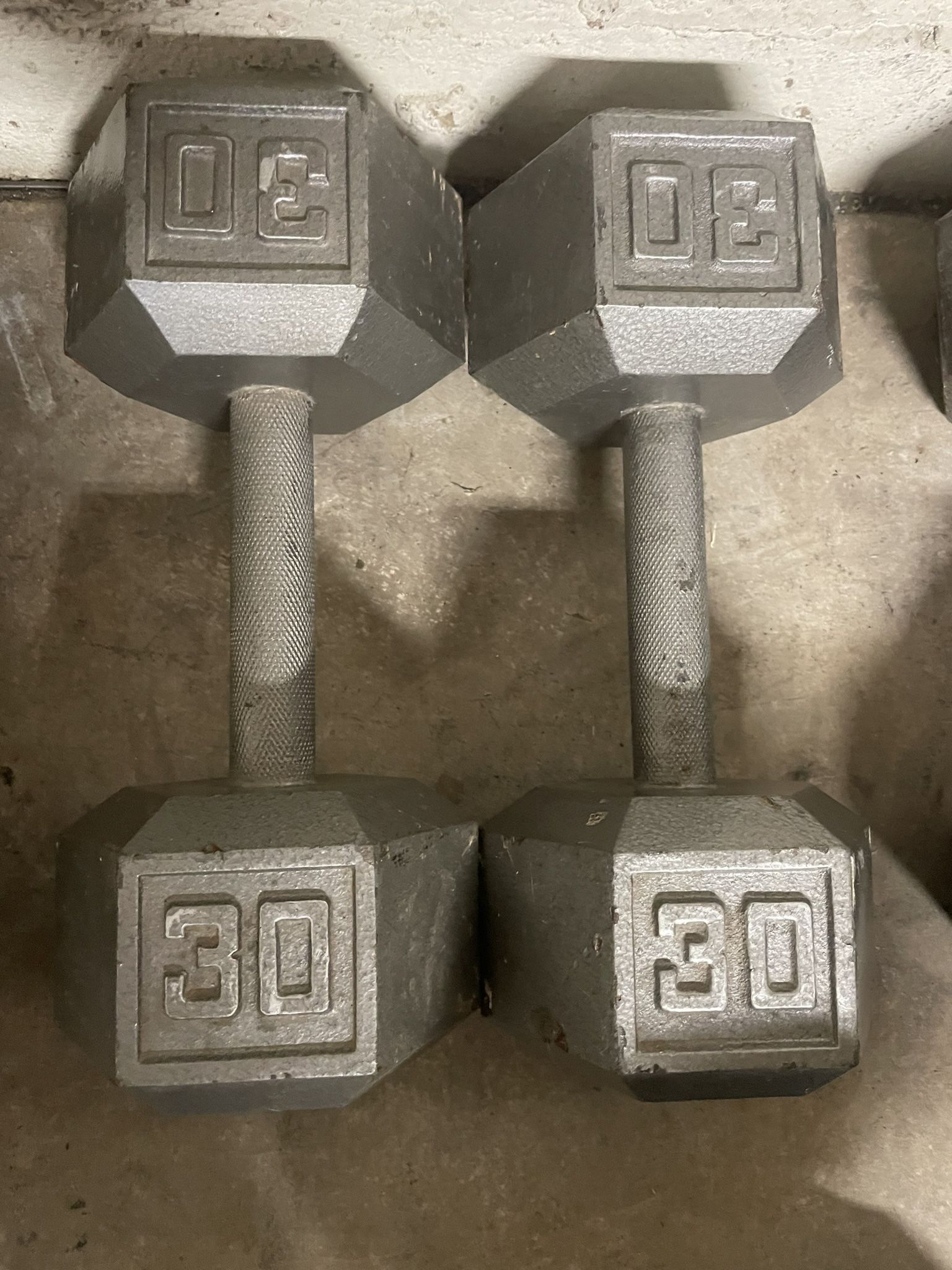 30 Lbs Dumbbell Set