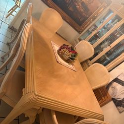Juego De Comedor Con Bitrina De 6 Sillas