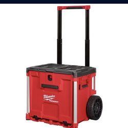 Milwaukee Packout rolling tool box