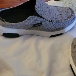 OrthoComfoot Walking Shoes