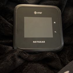 Netgear NightHawk M6 Pro Mobile Hotspot Portable WiFi Router