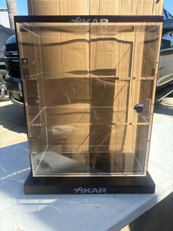 Xikar display with keys