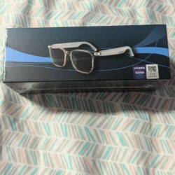 Hyundai,  Hy-c8pro ,White