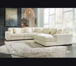 Free Delivery this Week! Large Cord Sectional Sofa Couch