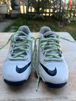 Nike cleats size 11c