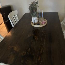 Dining Room Table 