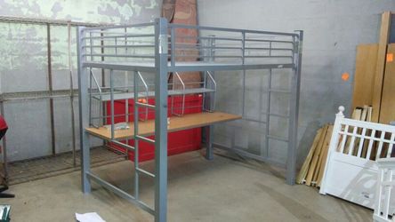 Full Size Loft Bed With Desk
