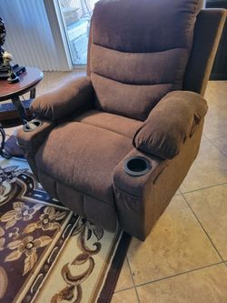 Recliner/lift chair/heat/massage
