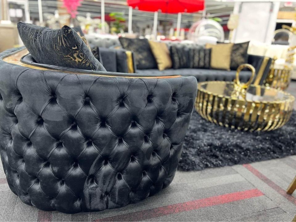 Luppino Ivory Sectional In Stock / Sama Day Delivery