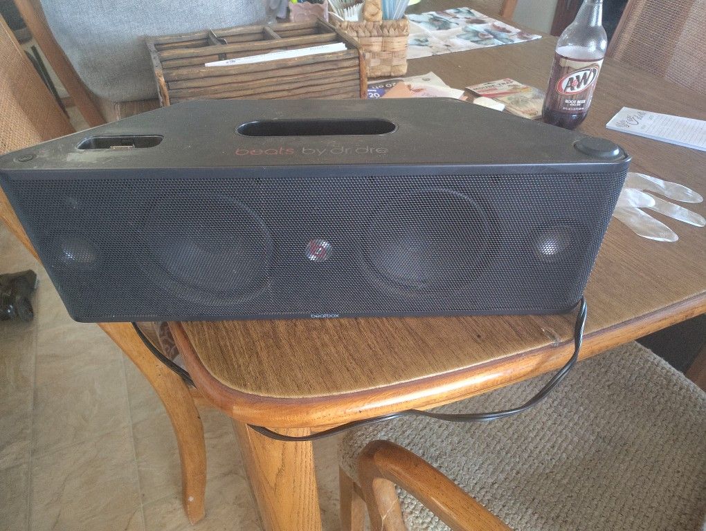 BeatsBy Dre Corded Boom Box Speaker