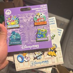 Disney Pins 