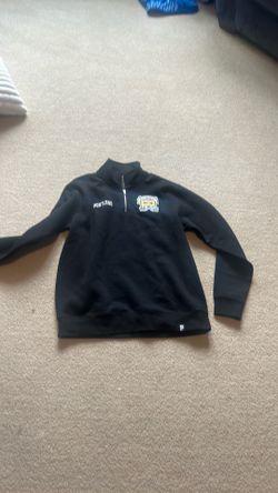 Portland Winter, Hawks pullover
