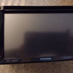 Kenwood DDX372BT
DVD receiver