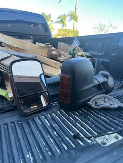 Chevy Silverado towing mirrors