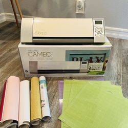 Silhouette Cameo 1 Electric Cutting Machine With Accessories 
