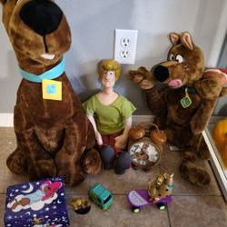 Shaggy and Scooby Doo Lot