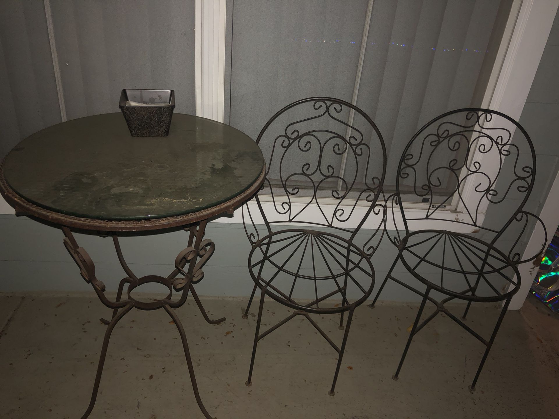 Patio Table/chairs