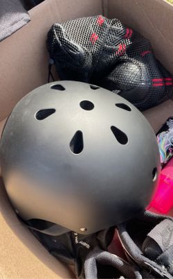 Helmet & Knee pad Set