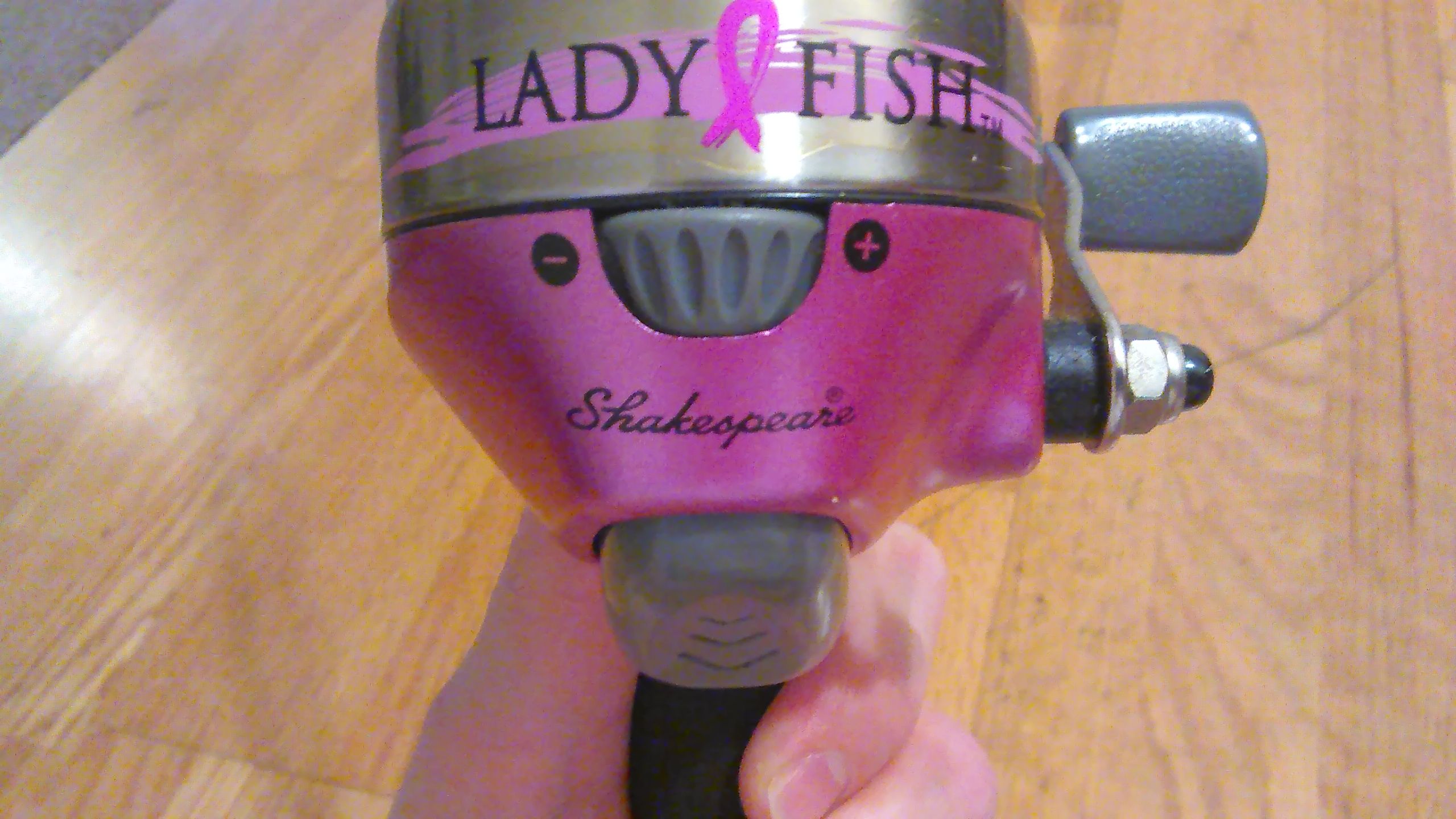 Shakespeare Lady Fish Breast Cancer Awareness fishing pole