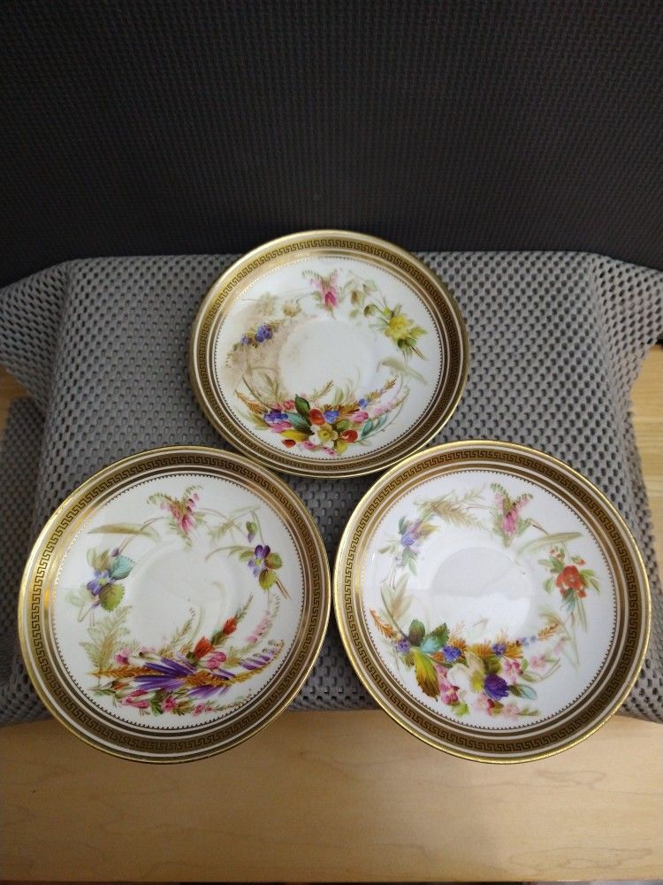 Antique Porcelain Gold Rim Floral 2 Tea Cups 3 Saucers 4 Plates Antiques