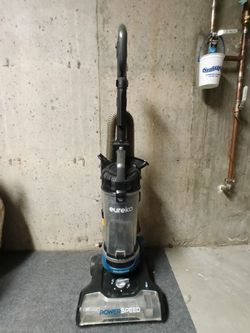 Eureka Power Speed Cord Rewind Vacuum Cleaner 120V 60hz 8a