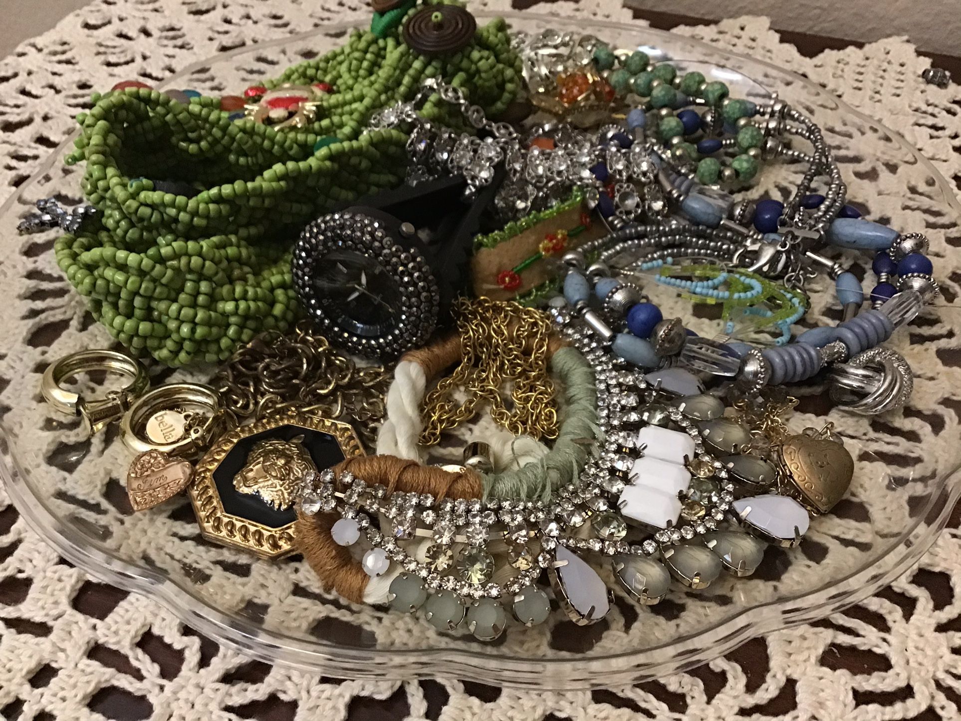 1 Lb 10.2 oz of Broken and Incomplete Vintage & Modern Jewelry for Repair or Arts & Crafts / Joyas Rotas o Incompletas para Arte y Manualidades