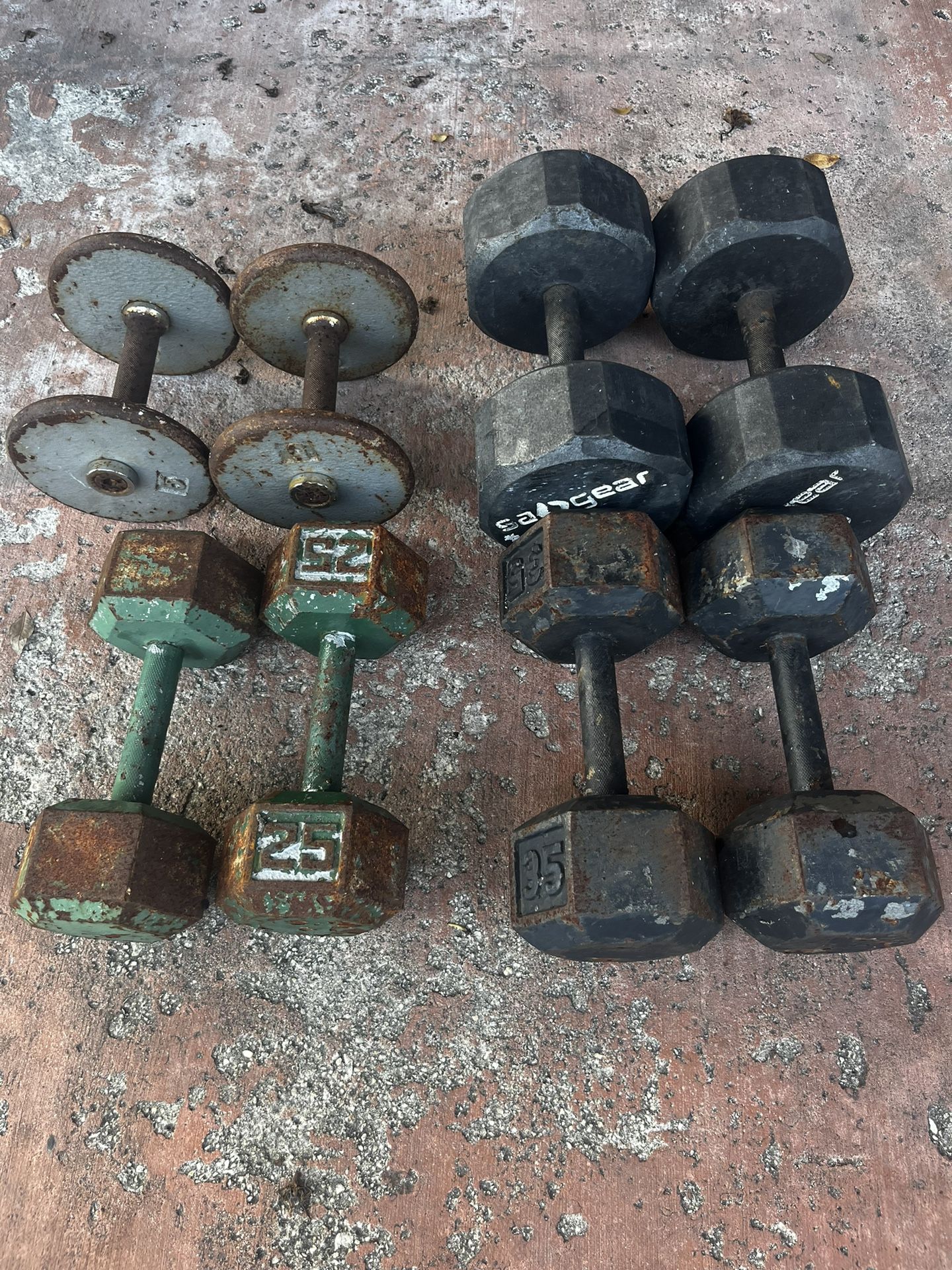 Set Of Dumbells 210lbs Total