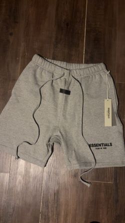 🩳 Fear of God Essentials Shorts – Brand New with Tags 📍 Located in East Brunswick, New Jersey