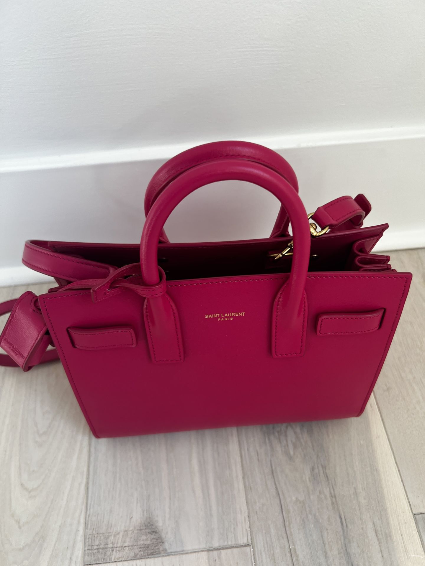 Yves Saint Laurent bag $1550 for Sale in Queens, NY - OfferUp