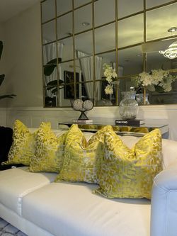 Four Set Of Pillowcases 